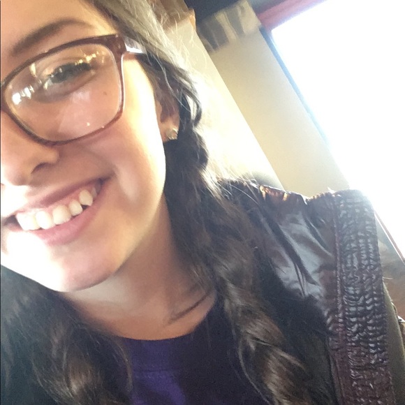 Meet your Posher, Rebecca - Picture 1 of 1